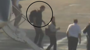 Aeronave com Flávio Bolsonaro e família pousa nos Estados Unidos