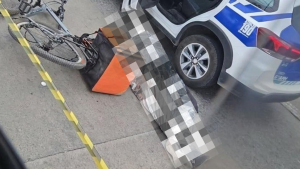 Ciclista morre em colisão com viatura da PMPE na Av. Mascarenhas de Morais
